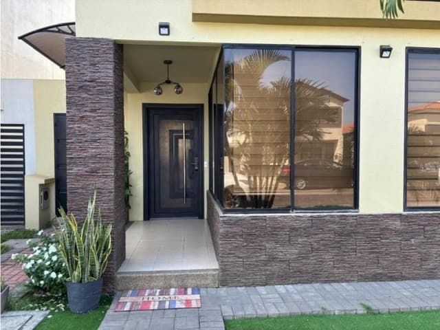 Ciudad Celeste, Samborondon, casa en venta ,263m2