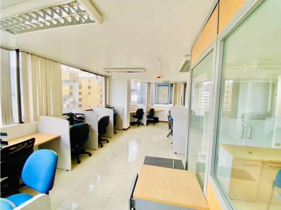 Iñaquito, Oficina en Venta, 139m2, 8 Ambientes — foto 5