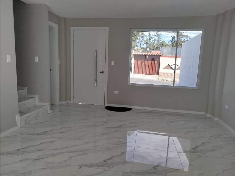 Mitad del Mundo, Hermosa Casa en Venta, 86m2 — foto 3