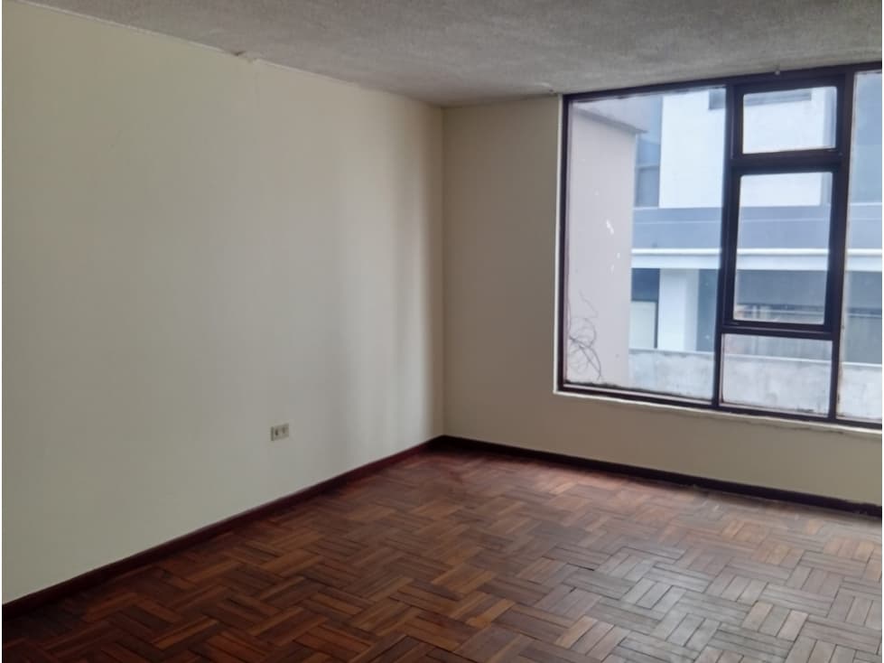 Rumipamba, Oficina en Renta, 120m2 — foto 2
