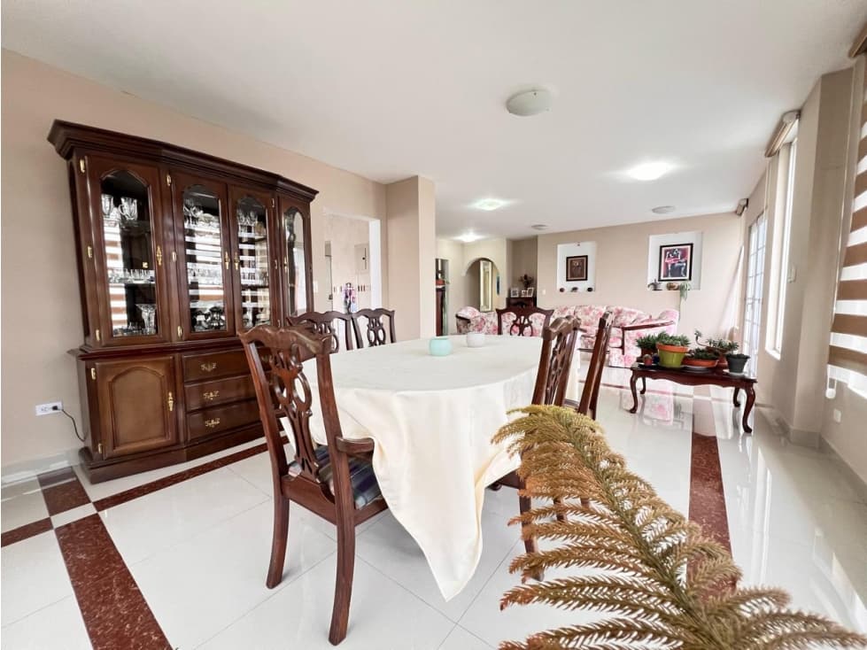 Carcelén Los Mastodontes, Casa en Venta, 462m2, + 1 suite completa — foto 4
