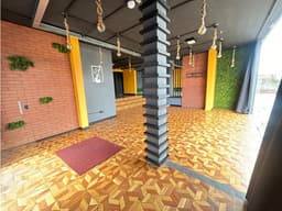 El Batán, Local Comercial en Renta, 200m2, 3 Ambientes