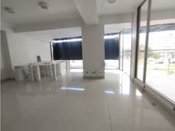 Iñaquito, Edificio Comercial en Venta, 2200m2, 10 Ambientes