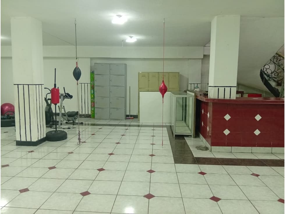 Villaflora, Local Comercial en Renta, 250m2 — foto 2
