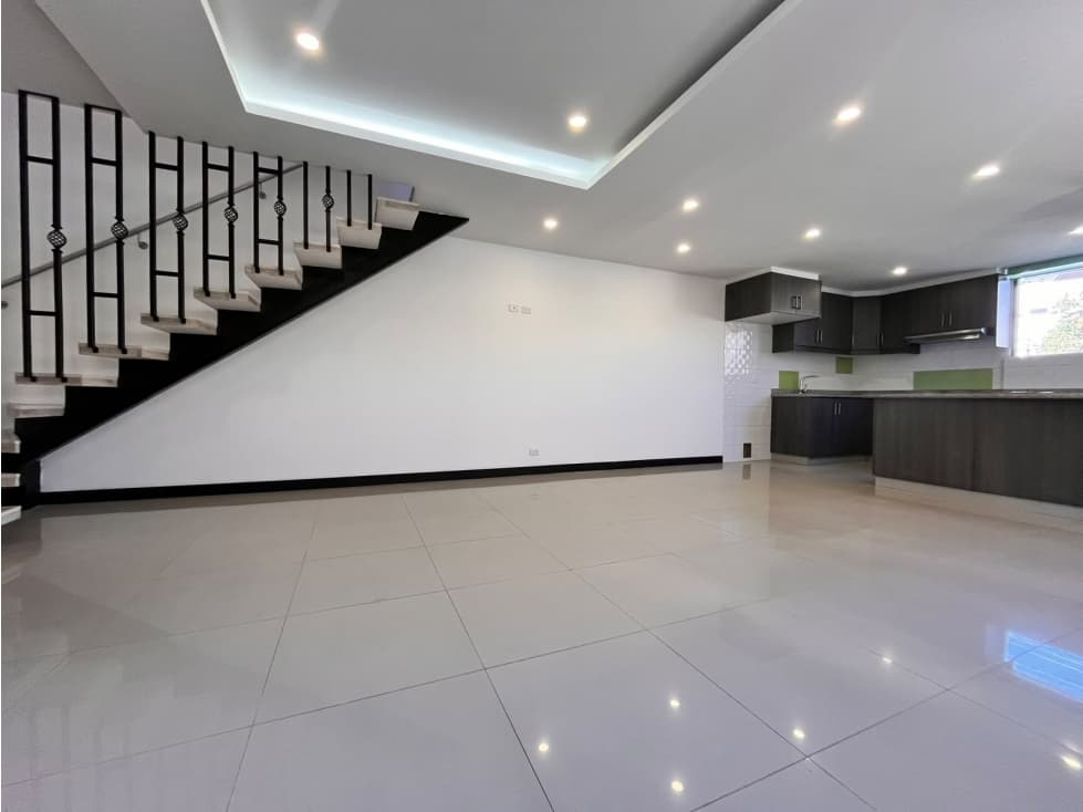 Cumbayá,deparamento duplex, 110 m2, 3 dormitorios. — foto 3