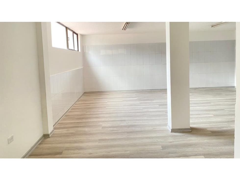 La Carolina, Local Comercial en Renta, 320m2, 3 Ambientes — foto 2
