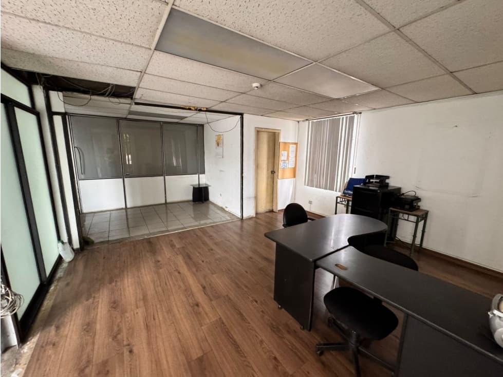 Galo Plaza, Galpón en Renta, 2.352m2 — foto 3