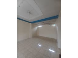 Casa Rentera en Venta, Sur de Guayaquil, 4 departamentos, 1 local