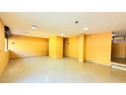 Local comercial Eloy Alfaro Monteserrin, 52 metros 1 baño