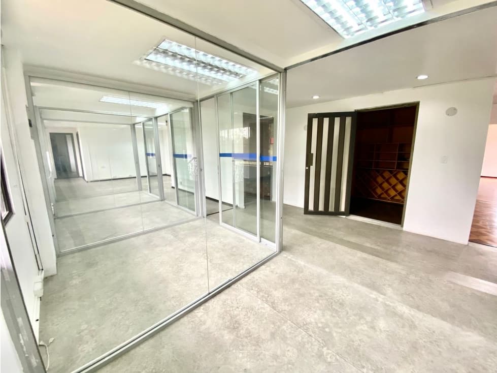 El Batán, Casa Comercial en Renta, 937m2, 18 Ambientes — foto 4