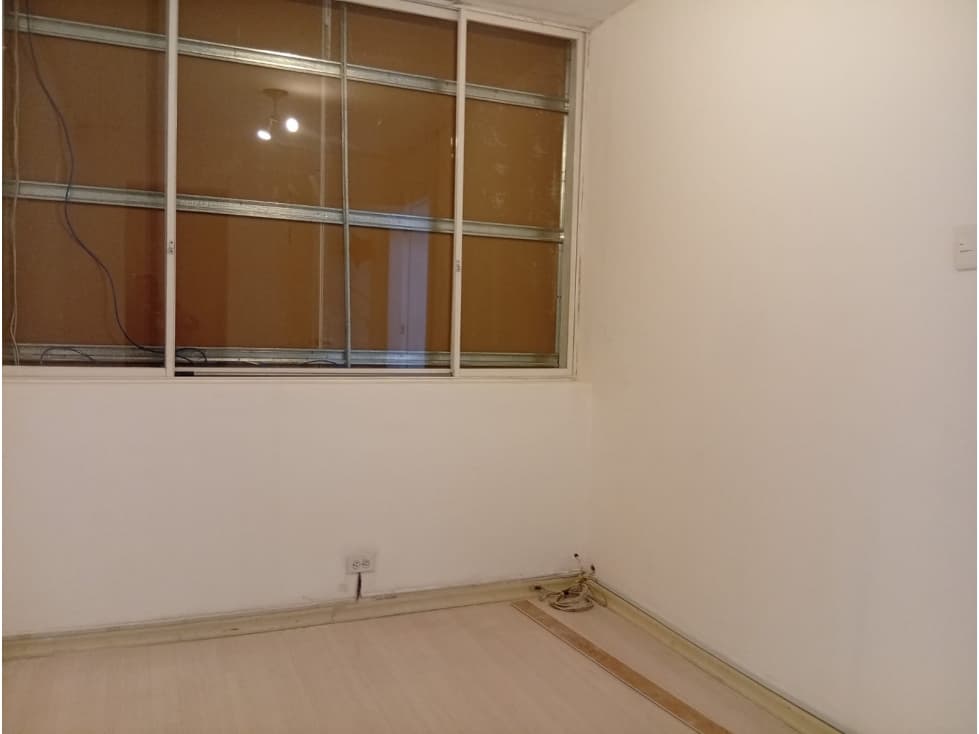 Gonzales Suarez, Casa Comercial Renta 350 m" — foto 4