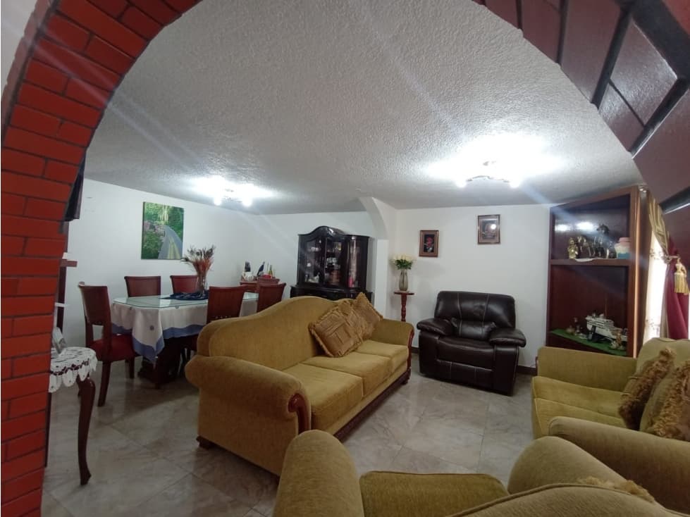 Carcelén, Casa en Venta, 182m2m2, 3 Habitaciones, 2 Baños — foto 1