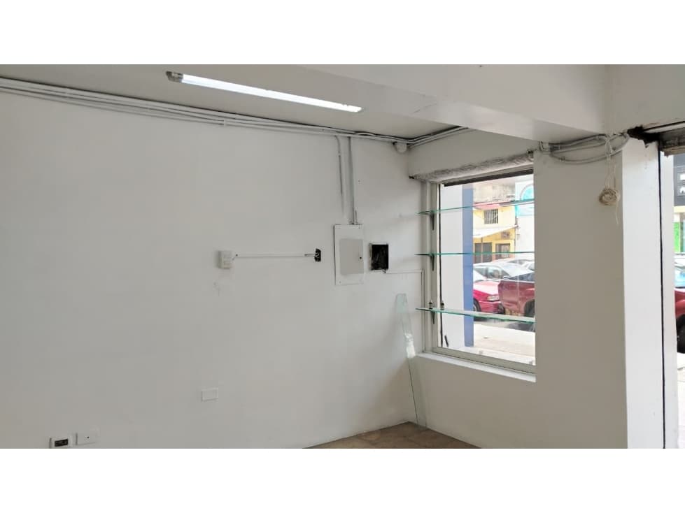 Centro de Guayaquil, Local Comercial en Renta, 286m2, — foto 2