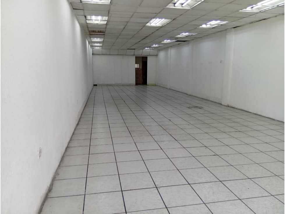 Villaflora, Local Comercial en Renta, 150m2 — foto 3