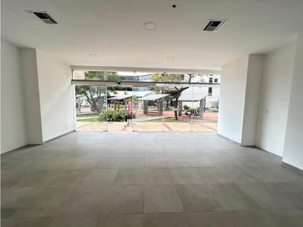 Puerto Santa Ana, Local Comercial en Renta, 55m2 — foto 1