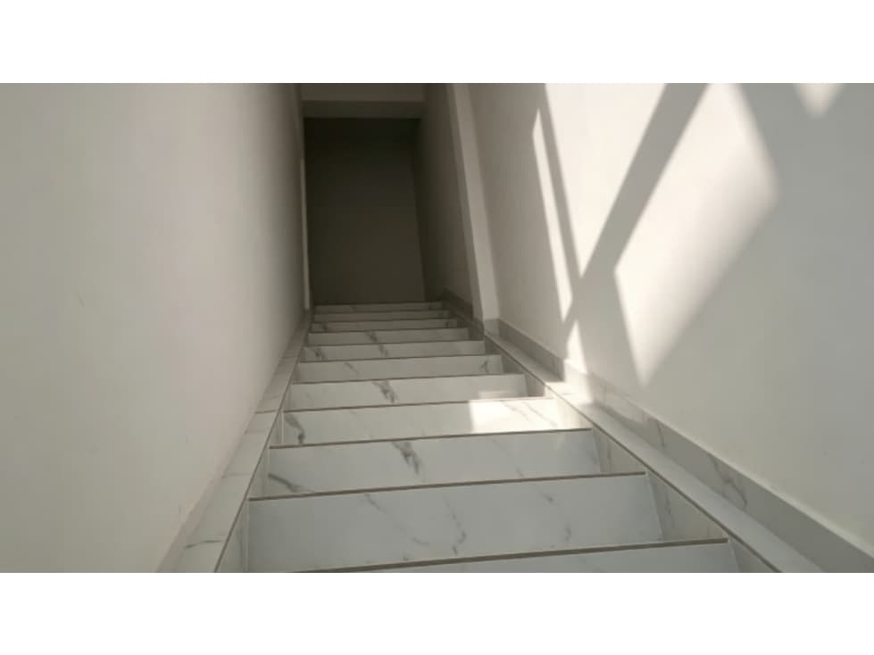 Samborondón, Hermoso Local Comercial en Renta, 336m2 — foto 3