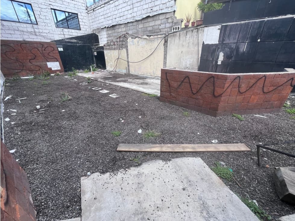 Cumbayá, Terreno en Renta, 94.96m2, Cos 240% — foto 1