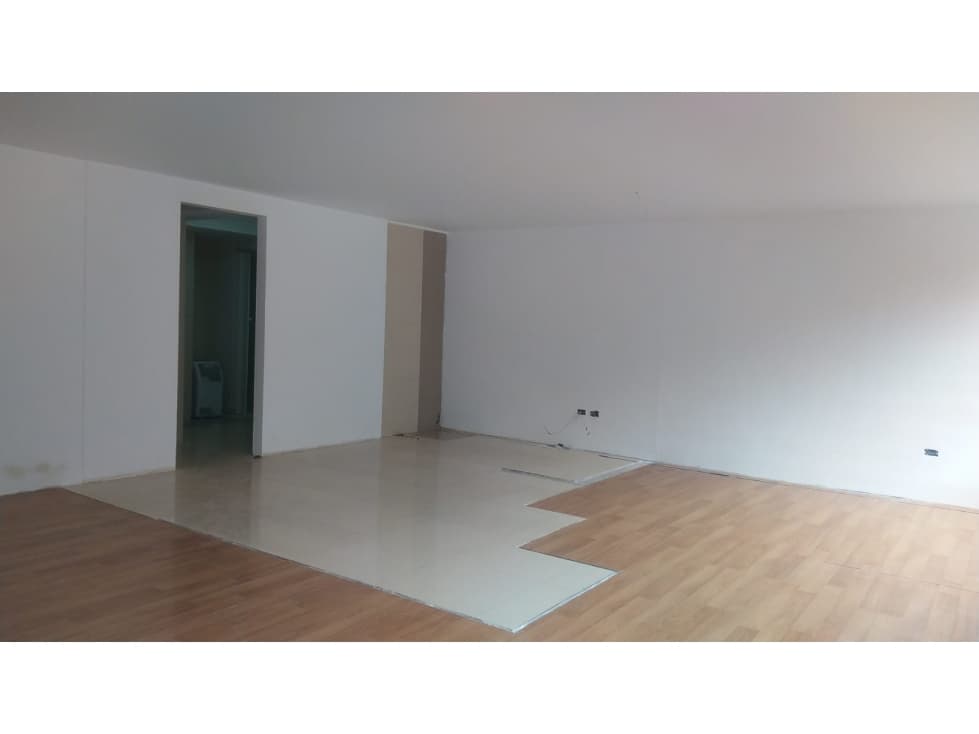 La Coruña, Local Comercial en Renta, 100m2 — foto 4