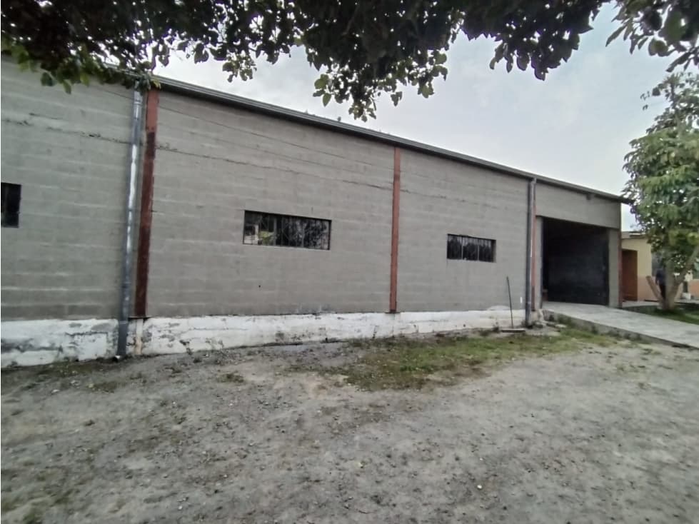 Calderón, Galpón en Renta, 360m2 — foto 2