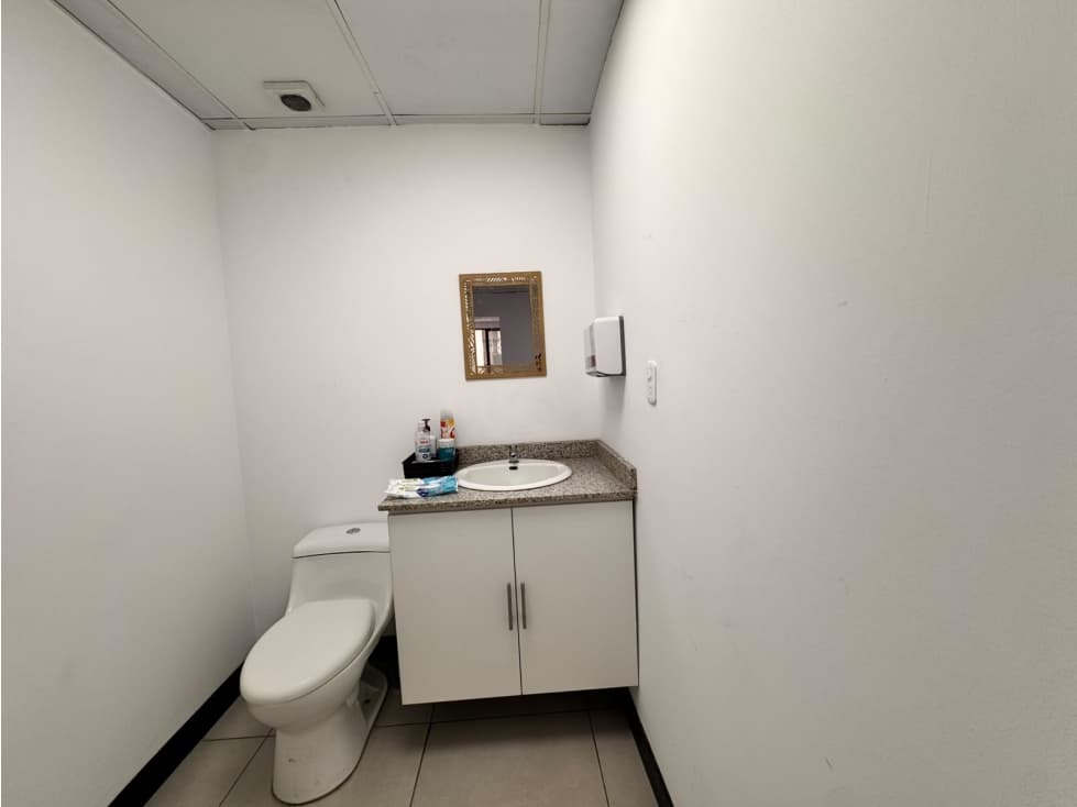 OFICINA AMOBLADA EN RENTA, 150 M2, 12 DE OCTUBRE — foto 4