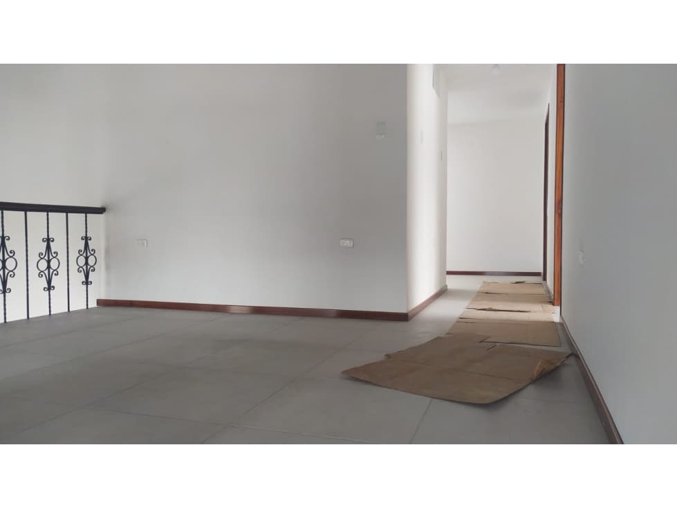 La Kennedy, Hermosa Casa en Renta, 388m2 — foto 5