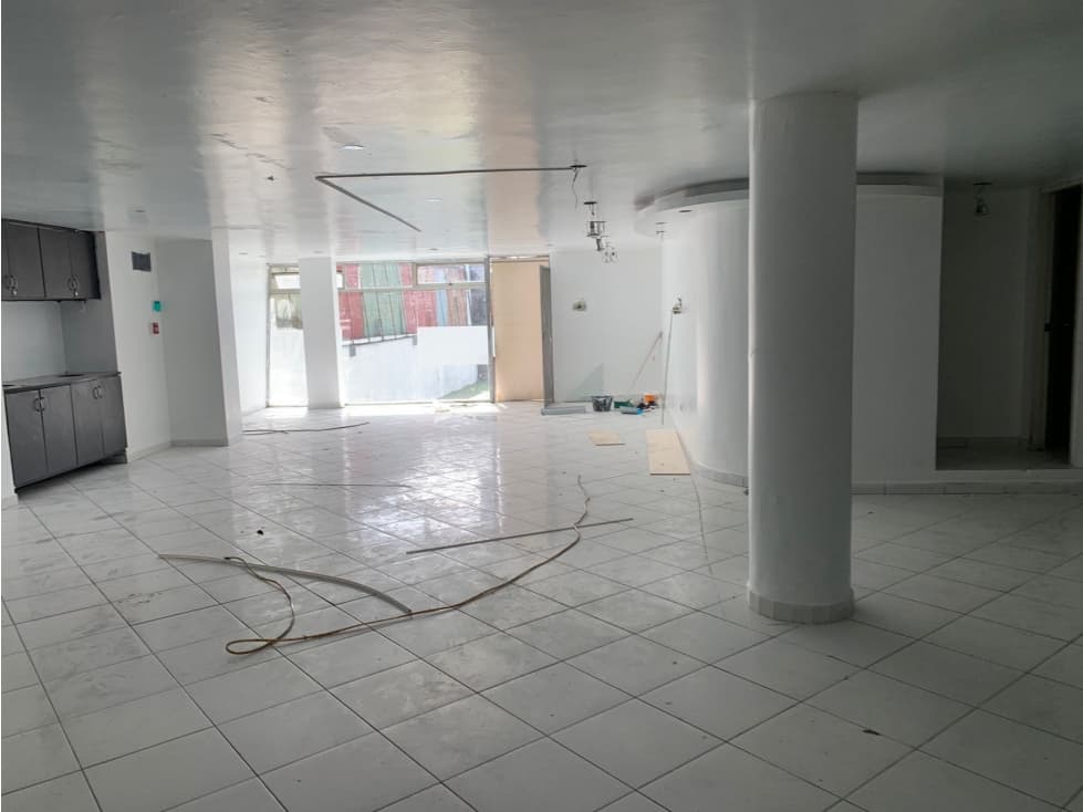 Mariana de Jesús, Local Comercial en Renta, 200m2 — foto 6