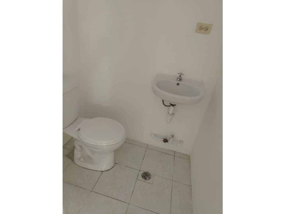 Urdesa, Local de 120m2 , dos ambientes 3 baños — foto 5