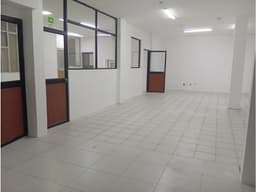 La Orellana, Casa Comercial en Renta, 1.139m2