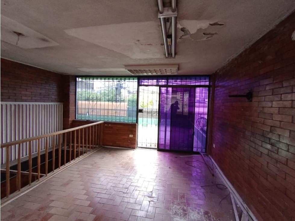 La Mariscal, Local Comercial en Renta, 120m2, 3 Ambientes — foto 1