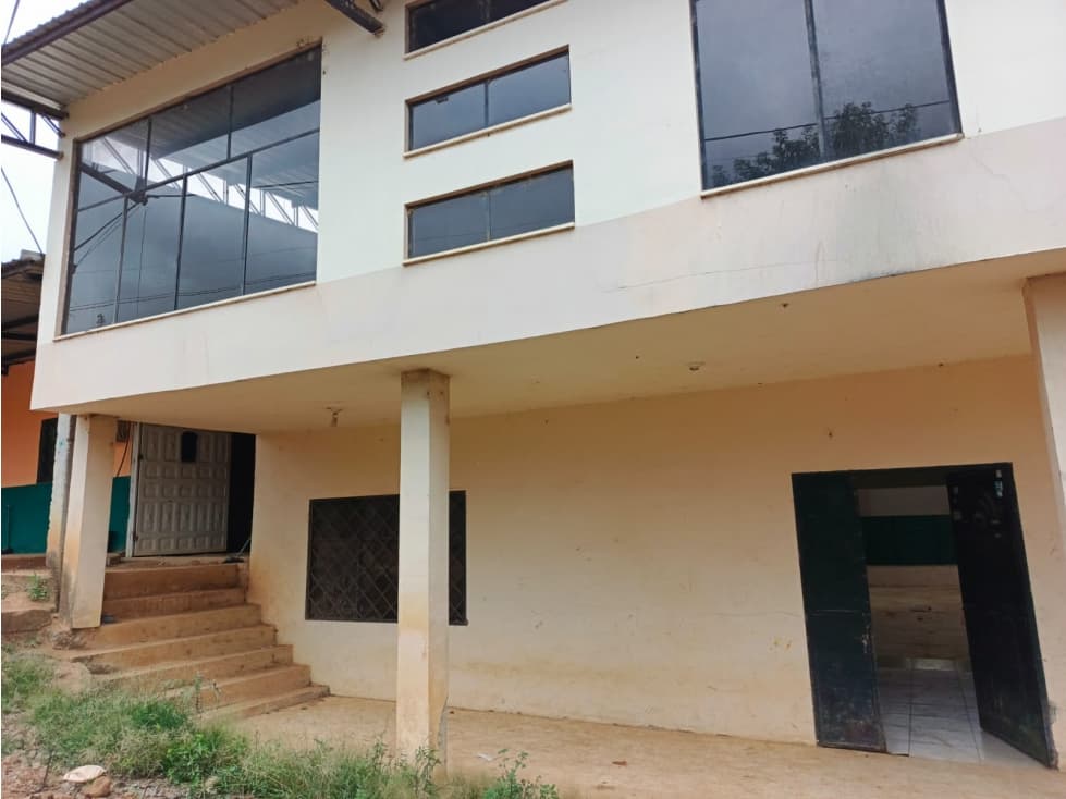 Loja,pindal Casa en Venta, 560m2, terreno 466m2 — foto 2