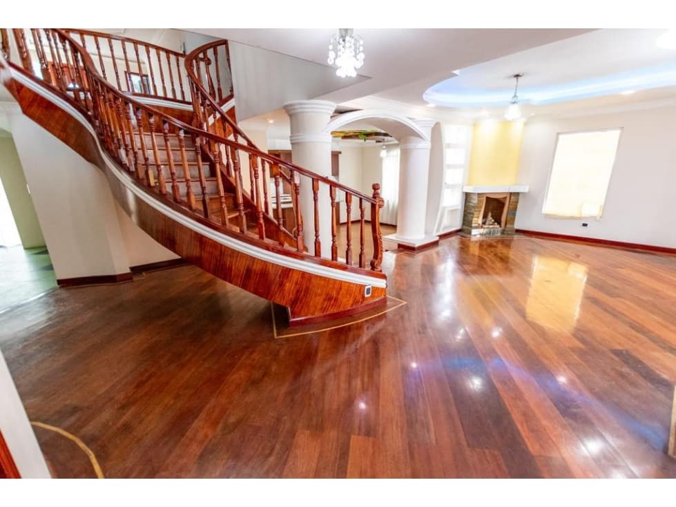 Solanda, Hermosa Casa en Venta, 432m2 — foto 5