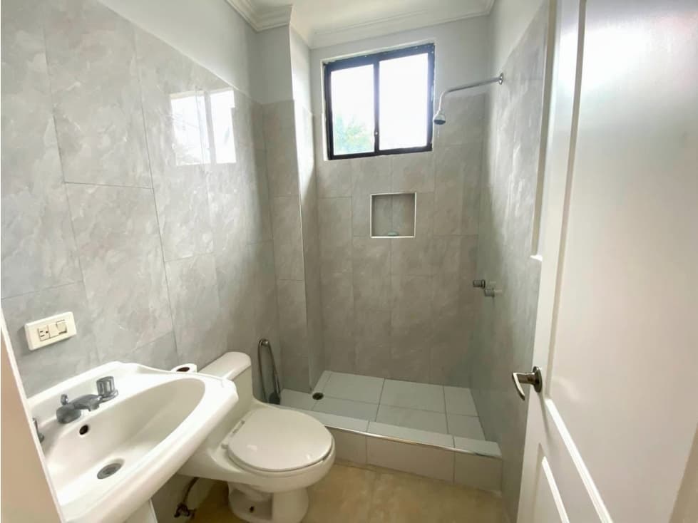 Los Ceibos, Hermoso Departamento en Renta, 143m2 — foto 4