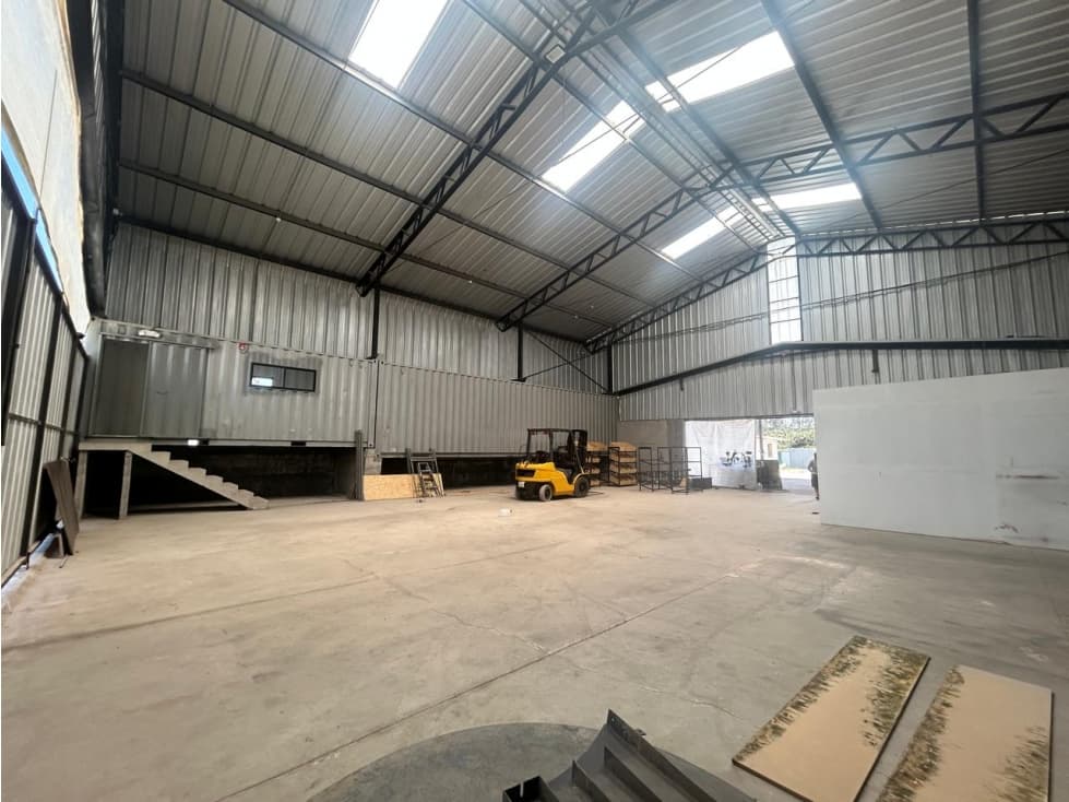 Pifo, Galpón en Renta, 560 m2, 1500m2 terreno — foto 6