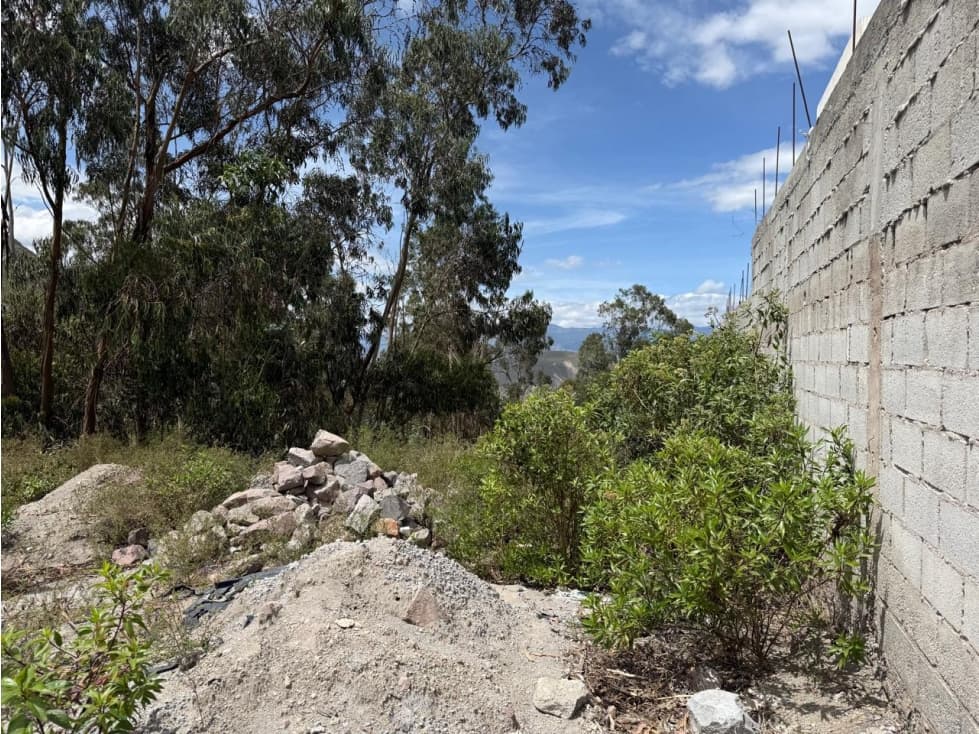 Mitad del Mundo, Terreno en Venta, 490m2, 3 Pisos — foto 2