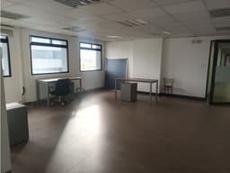 12 De Octubre, Hermosa Oficina en Renta, 145m2