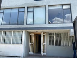 Jipijapa, Casa Comercial en Renta, 736m2, 3 Pisos
