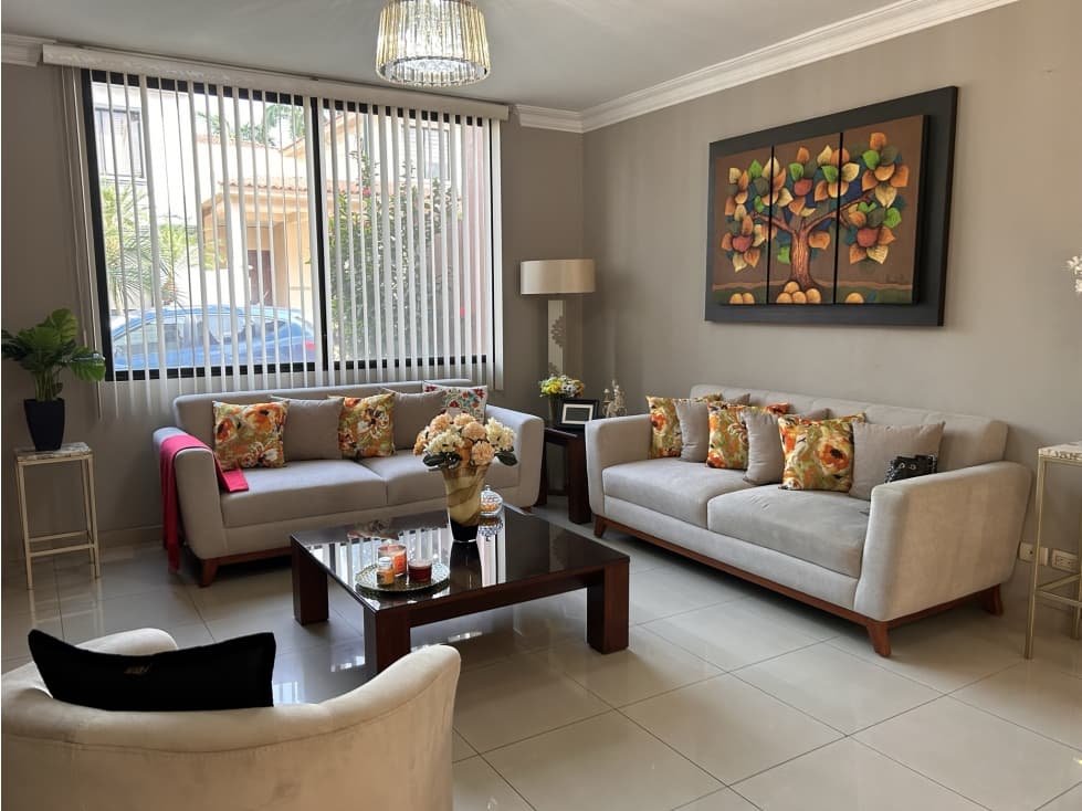 Linda casa en venta, Ciudad Colon — foto 1