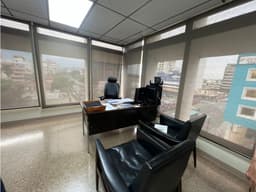 vendo oficina comercial en el centro de Guayaquil
