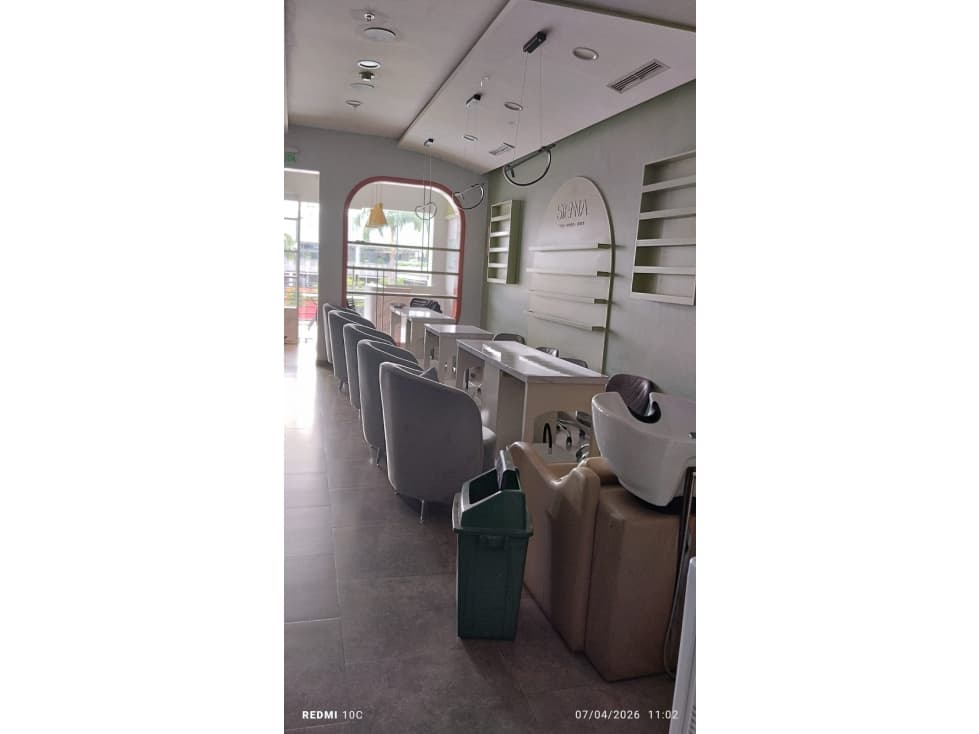 Vendo local comercial en Vizcaya Plaza Sambrondon — foto 2