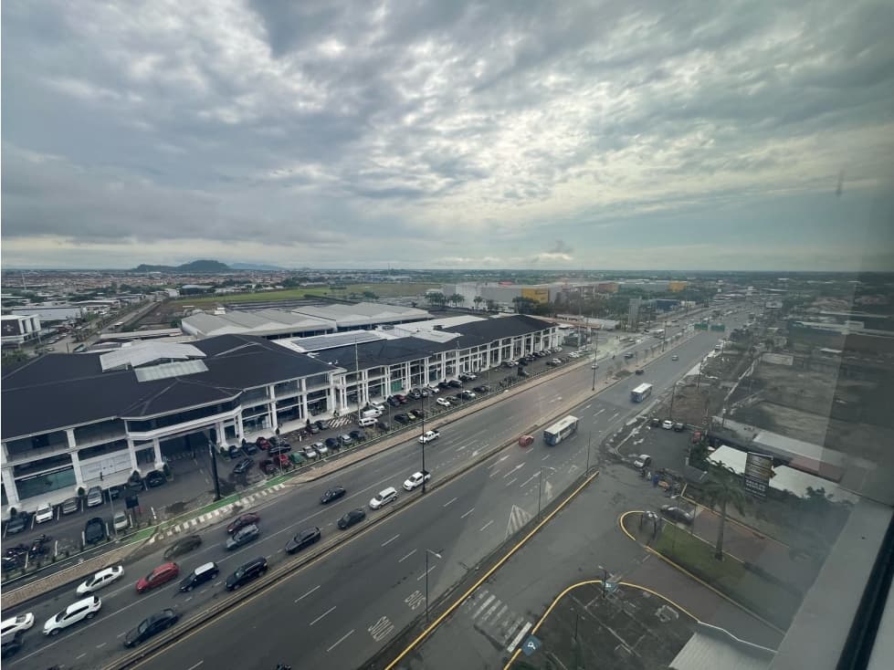 Alquilo oficina comercial en Platinum I en Ciudad Millenium — foto 3