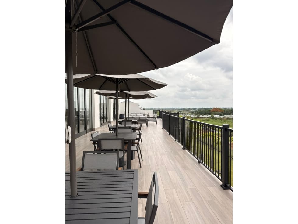 Oficinas de estreno en Murano Plaza Samborondon — foto 5