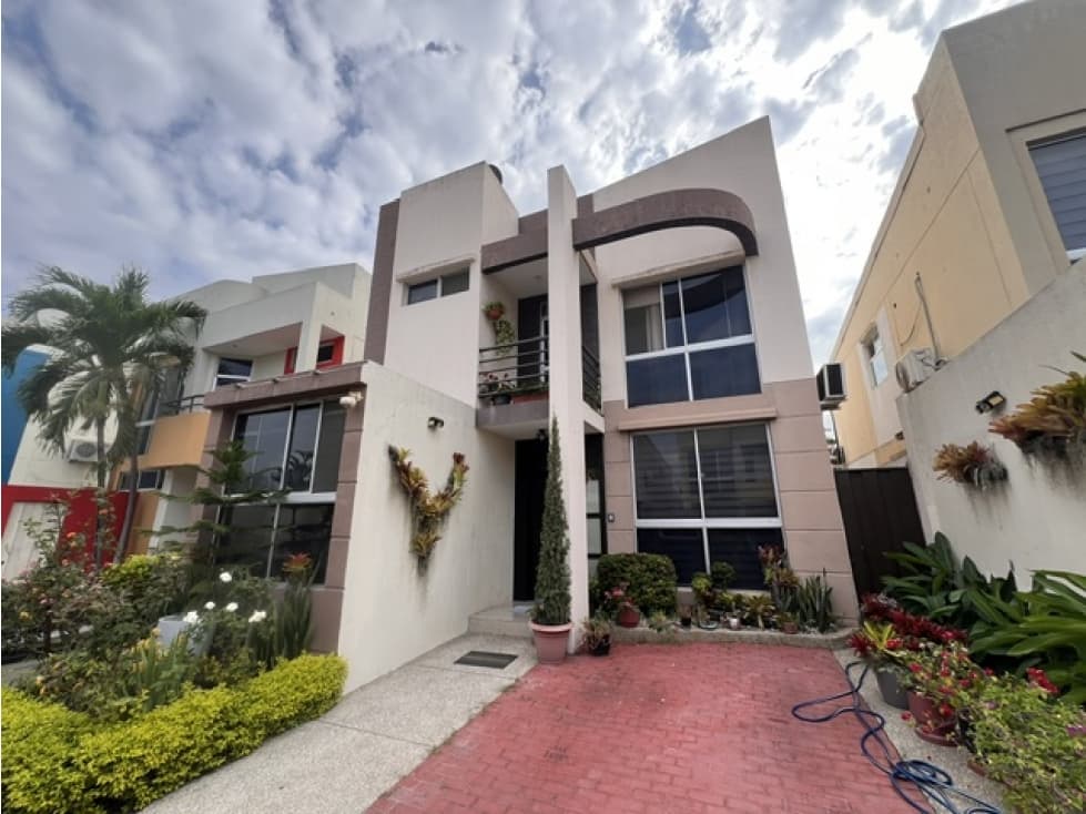 CASA EN VENTA BELO HORIZONTE (MACRIS) — foto 1