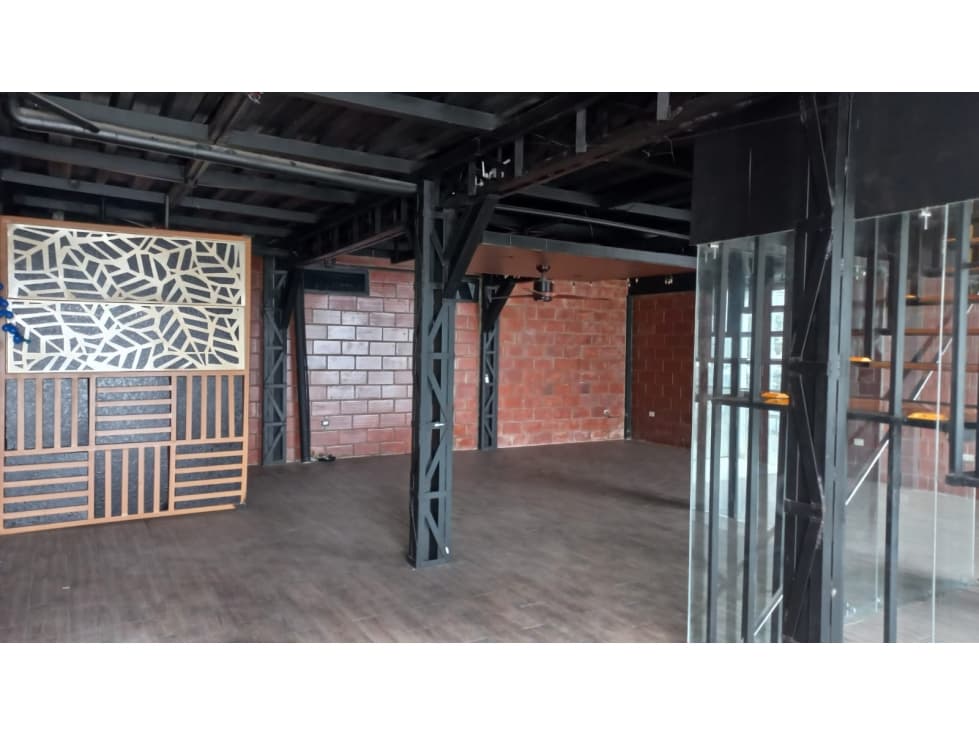 ALQUILER LOCAL COMERCIAL EN LA.AURORA (VICSZO) — foto 4