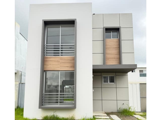 SE VENDE CASA DE ESTRENO EN URB. ARBOLETA VÍA SALITRE, DAULE(LILILO)