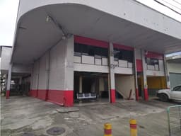 SE ALQUILA LOCAL COMERCIAL CON MEZANINE, CALLE PEDRO MONCAYO (MONIJ)