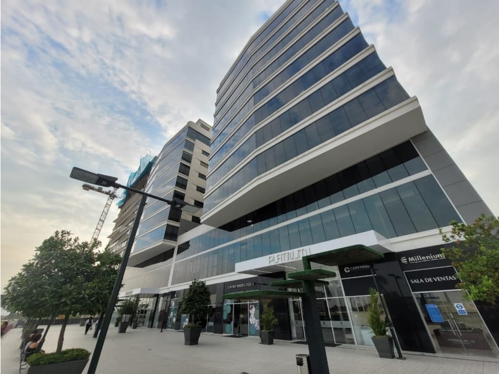 SE ALQUILA OFICINA PLATINIUM 1, LA AURORA (MONIJ) — foto 1