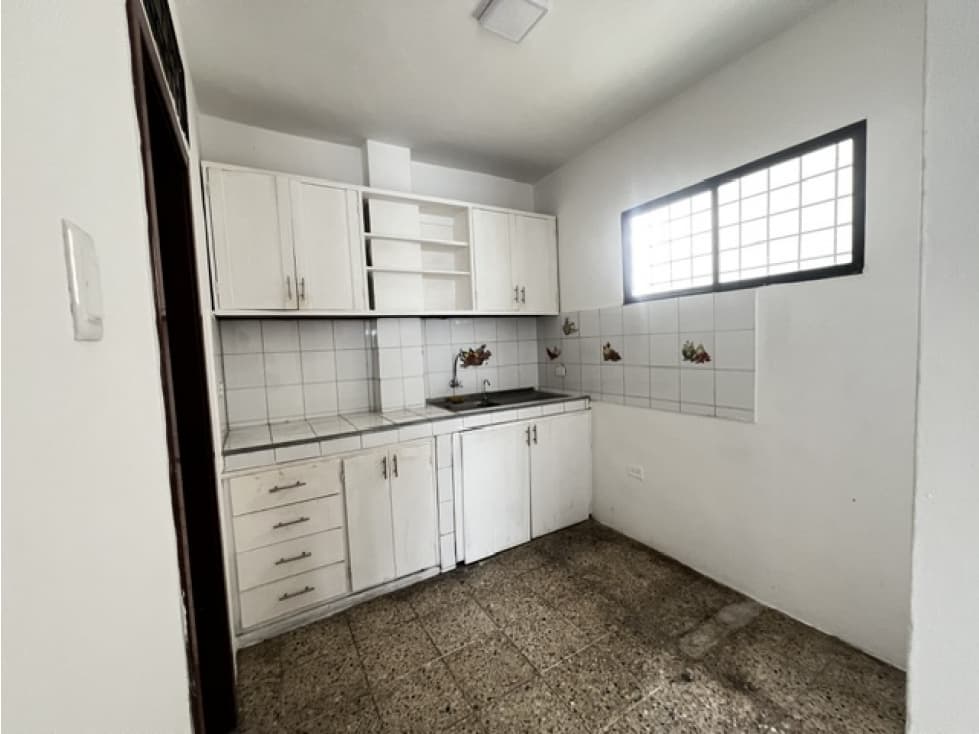 EDIFICIO EN VENTA SIMON BOLIVAR JUNTO MALL DEL SOL ( MACRIS) — foto 6