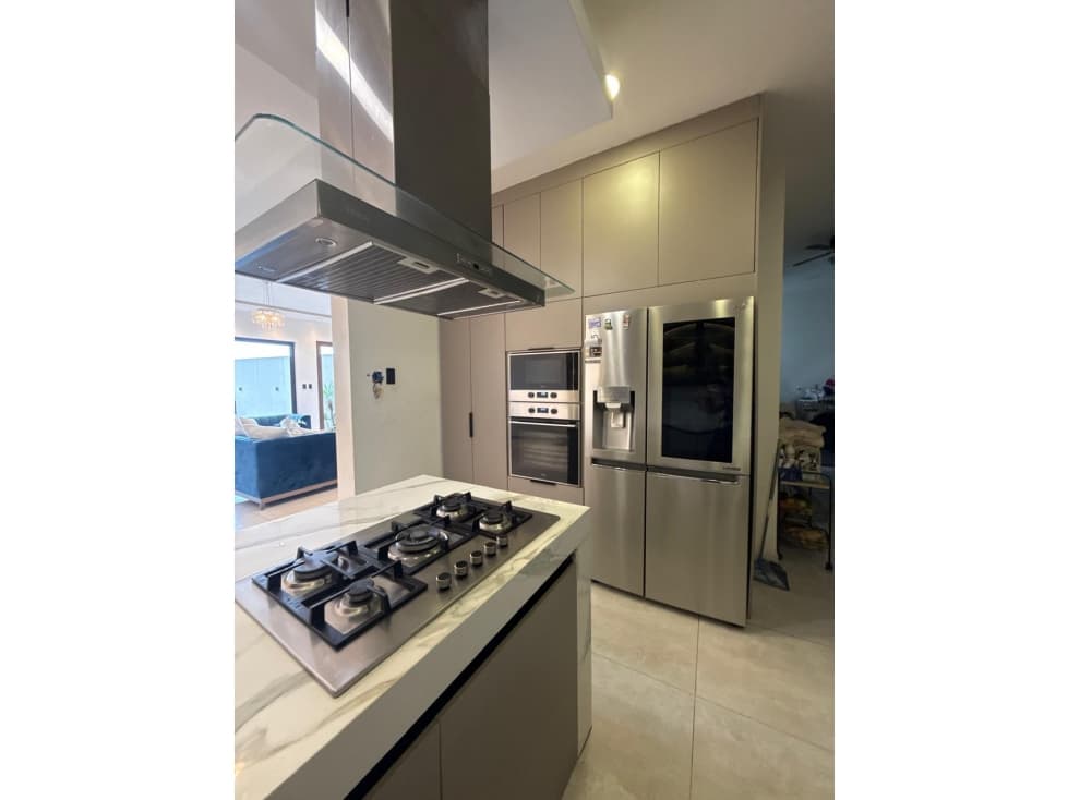CASA EN VENTA | 250 m², Bella Vista, Guayaquil. — foto 4