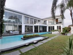 CASA DE LUJO EN VENTA | 1190 m², Samborondón