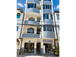 HOTEL EN VENTA 600 m² | Atacames, Esmeraldas.